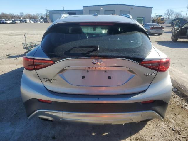 SJKCH5CR4HA033132 - 2017 INFINITI QX30 BASE GRAY photo 6