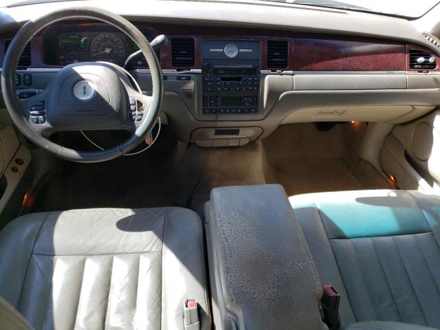 1LNHM81WX4Y622066 - 2004 LINCOLN TOWN CAR EXECUTIVE SILVER photo 8