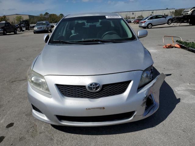 2T1BU4EE2AC409052 - 2010 TOYOTA COROLLA BASE SILVER photo 5