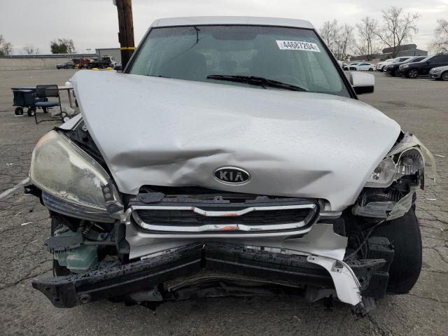 KNDJT2A5XC7465706 - 2012 KIA SOUL SILVER photo 5