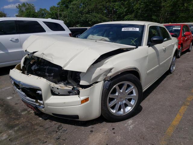 2C3KA43R96H366782 - 2006 CHRYSLER 300 WHITE photo 2