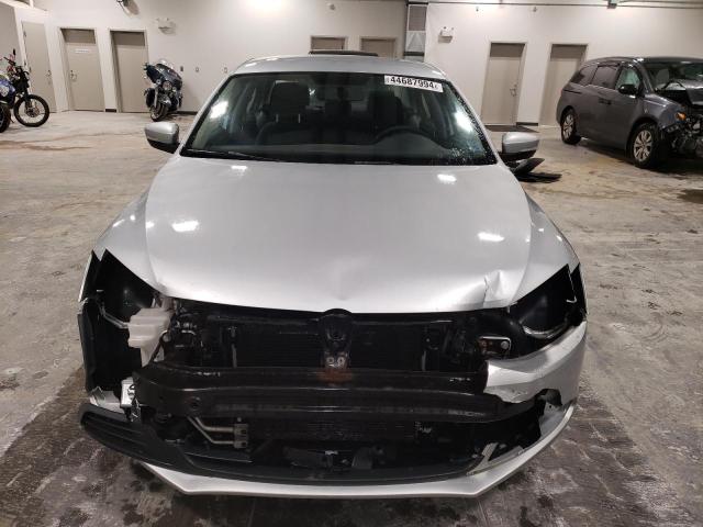 3VW2K7AJ7EM256026 - 2014 VOLKSWAGEN JETTA BASE SILVER photo 5