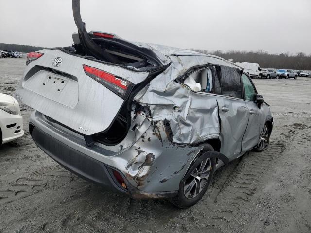 5TDGZRAH4LS507952 - 2020 TOYOTA HIGHLANDER XLE SILVER photo 3