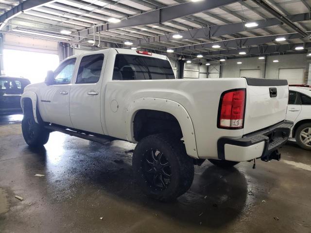 1GT426C88BF228683 - 2011 GMC SIERRA K3500 DENALI WHITE photo 2