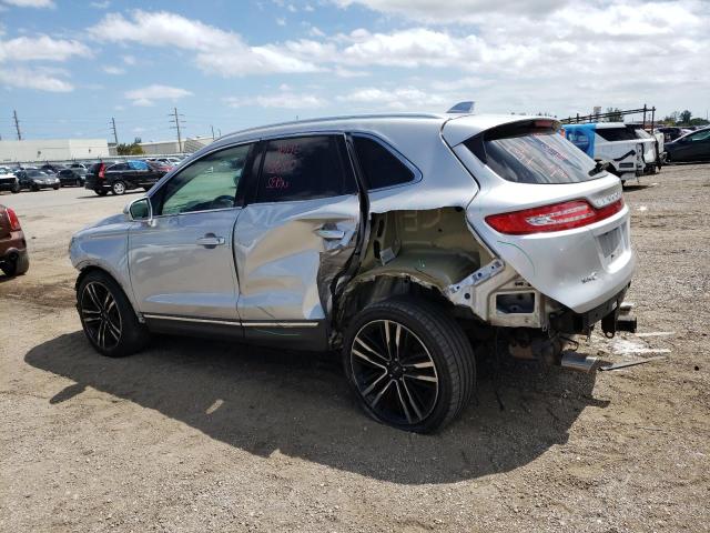 5LMTJ3DH7HUL04306 - 2017 LINCOLN MKC RESERVE SILVER photo 2