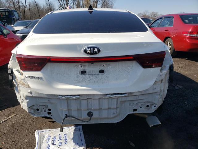 3KPF24AD8KE131491 - 2019 KIA FORTE FE WHITE photo 6