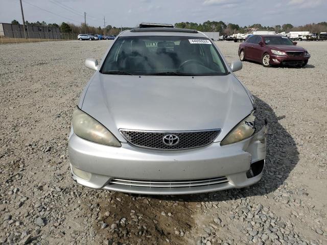 4T1BE32K05U531172 - 2005 TOYOTA CAMRY LE SILVER photo 5