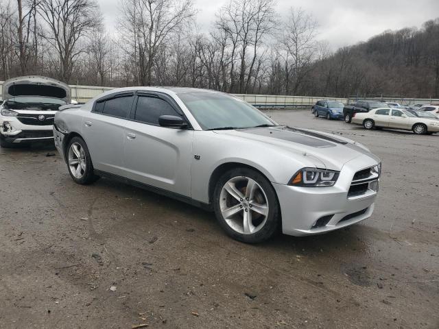 2B3CL3CG5BH613391 - 2011 DODGE CHARGER SILVER photo 4