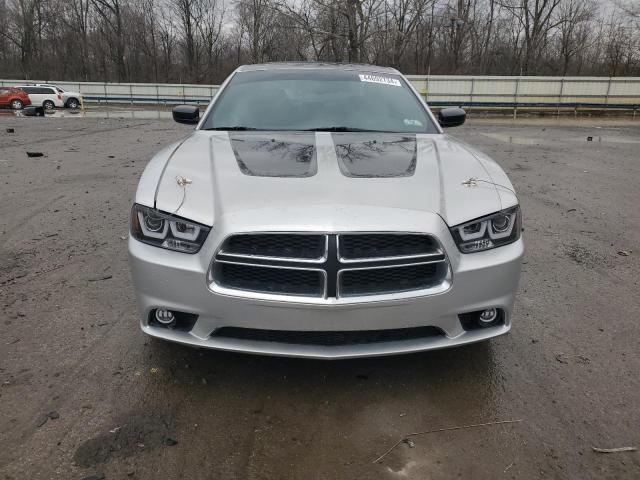 2B3CL3CG5BH613391 - 2011 DODGE CHARGER SILVER photo 5