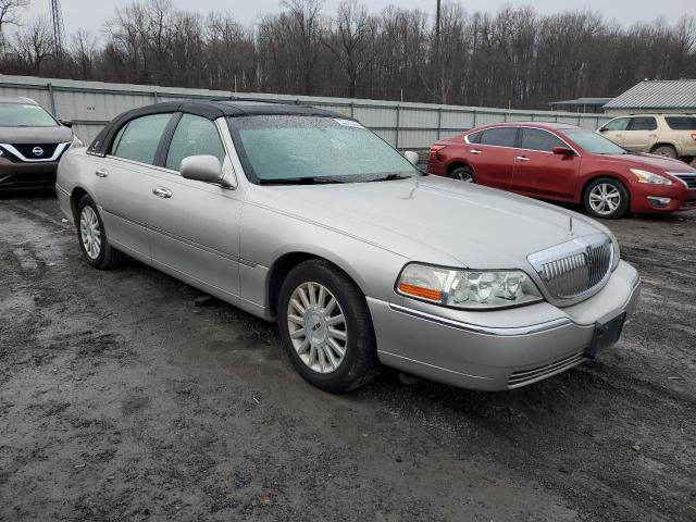 1LNHM83W24Y619448 - 2004 LINCOLN TOWN CAR ULTIMATE SILVER photo 4