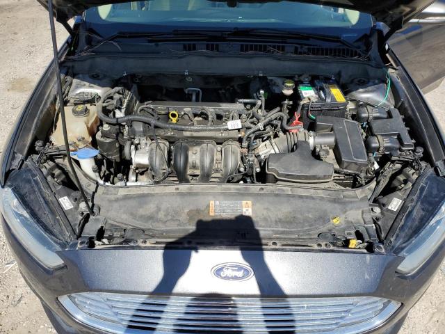 3FA6P0H76GR175814 - 2016 FORD FUSION SE GRAY photo 11