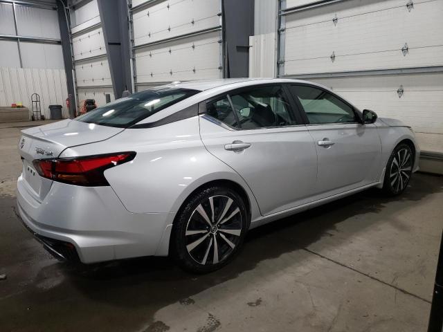 1N4BL4CV1KC110643 - 2019 NISSAN ALTIMA SR SILVER photo 3