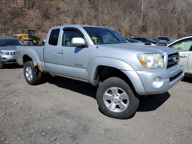 5TEUU42N65Z138364 - 2005 TOYOTA TACOMA ACCESS CAB SILVER photo 4