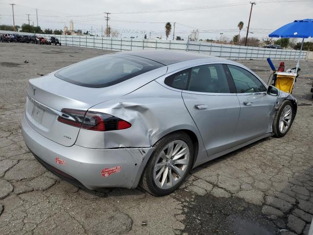 5YJSA1E22JF249392 - 2018 TESLA MODEL S Արծաթագույն լուսանկար 3