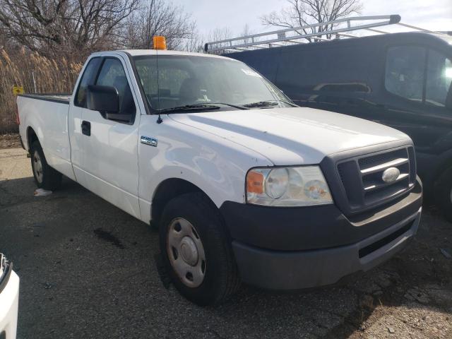 1FTRF12238KB80634 - 2008 FORD F150 WHITE photo 4