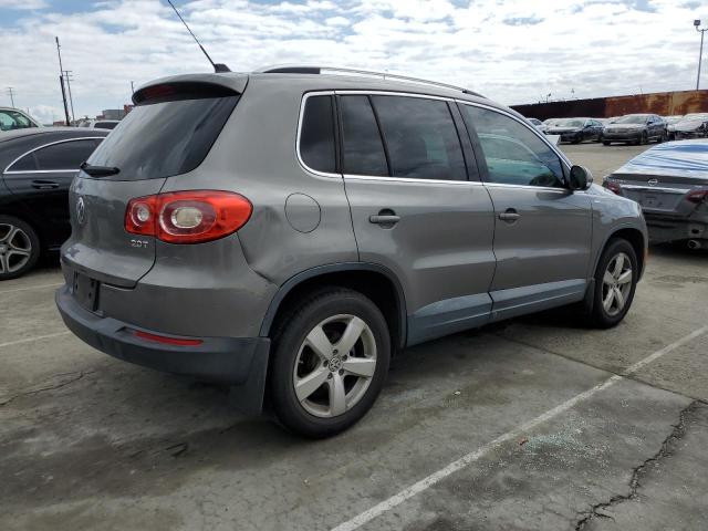 WVGAV7AX3AW515482 - 2010 VOLKSWAGEN TIGUAN S GRAY photo 3