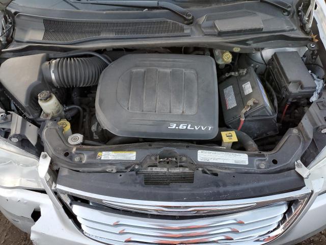 2A4RR8DG4BR758932 - 2011 CHRYSLER TOWN & COU TOURING L SILVER photo 12