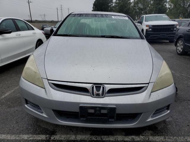 JHMCM56406C004449 - 2006 HONDA ACCORD LX SILVER photo 5