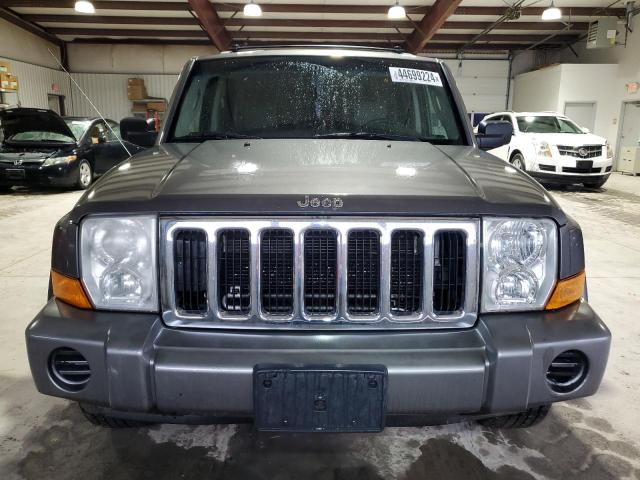 1J8HH48K57C535822 - 2007 JEEP COMMANDER GRAY photo 5