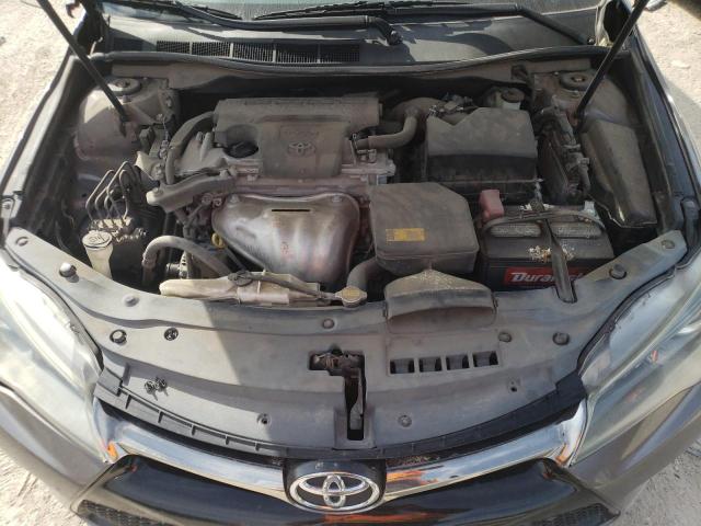 4T1BF1FK6FU023947 - 2015 TOYOTA CAMRY LE GRAY photo 11