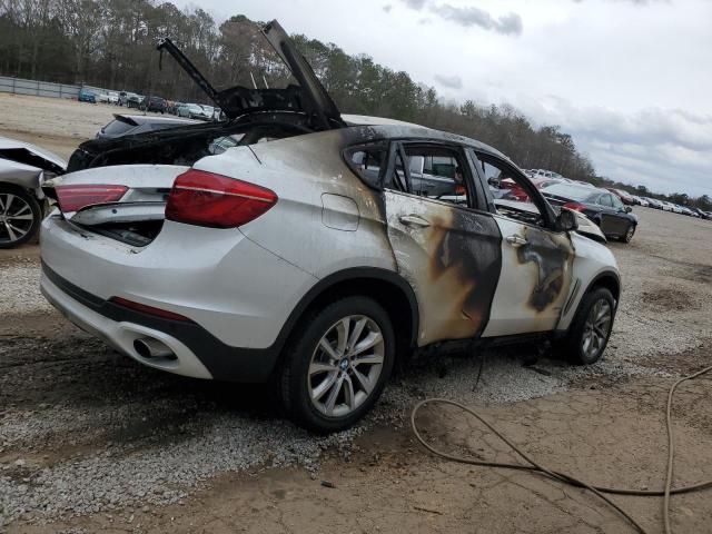 5UXKU0C3XH0G69022 - 2017 BMW X6 SDRIVE35I WHITE photo 3