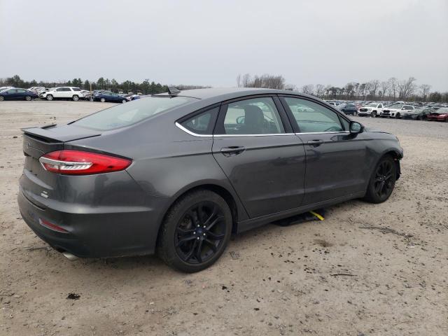 3FA6P0HD5KR281055 - 2019 FORD FUSION SE GRAY photo 3