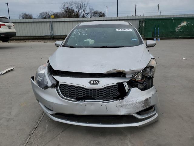 KNAFK4A69F5363470 - 2015 KIA FORTE LX SILVER photo 5