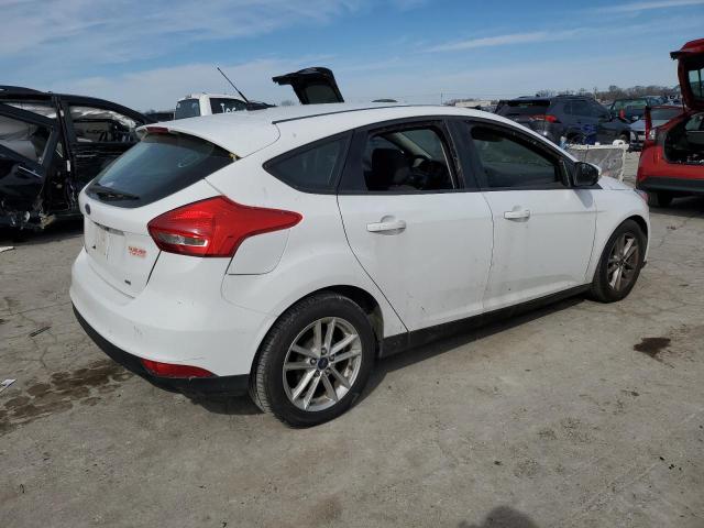 1FADP3K25HL286621 - 2017 FORD FOCUS SE WHITE photo 3