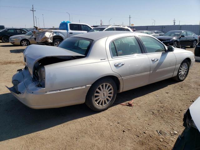 1LNHM81W13Y685054 - 2003 LINCOLN TOWN CAR EXECUTIVE SILVER photo 3
