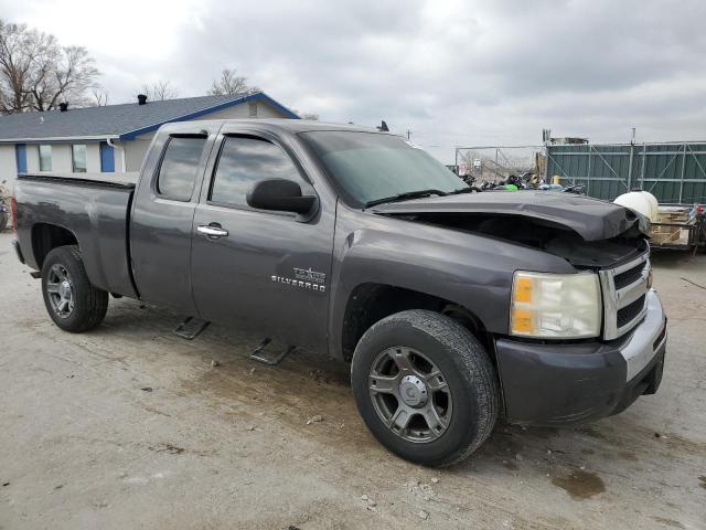 1GCSCSE09AZ114080 - 2010 CHEVROLET SILVRK1500 C1500 LT GRAY photo 4