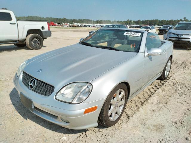 WDBKK49FX1F194664 - 2001 MERCEDES-BENZ SLK 230 KOMPRESSOR SILVER photo 2