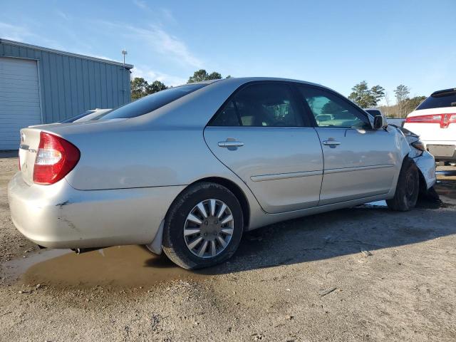 4T1BE30K74U304465 - 2004 TOYOTA CAMRY LE SILVER photo 3