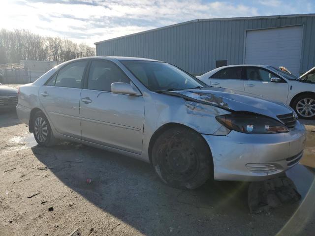 4T1BE30K74U304465 - 2004 TOYOTA CAMRY LE SILVER photo 4