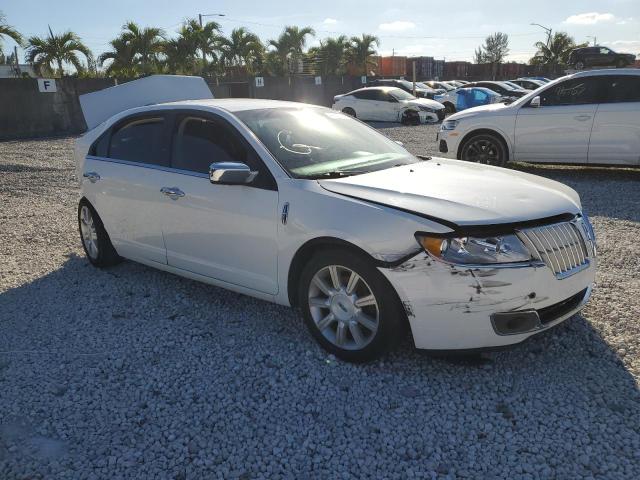 3LNHL2GC0BR767304 - 2011 LINCOLN MKZ WHITE photo 4