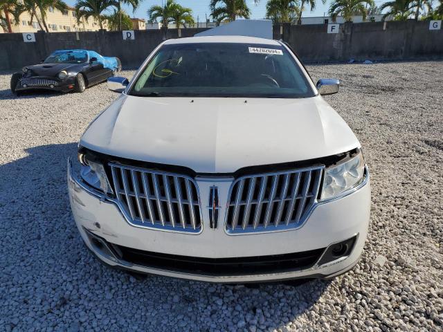 3LNHL2GC0BR767304 - 2011 LINCOLN MKZ WHITE photo 5