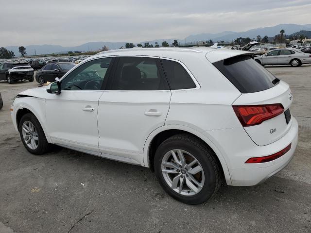 WA1ANAFY2L2040141 - 2020 AUDI Q5 PREMIUM WHITE photo 2