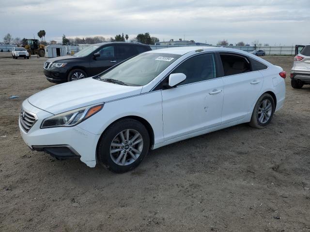 5NPE24AF5GH317862 - 2016 HYUNDAI SONATA SE WHITE photo 1