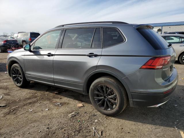 3VV0B7AX9JM091817 - 2018 VOLKSWAGEN TIGUAN S GRAY photo 2