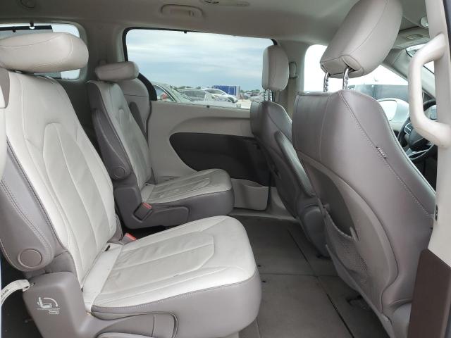 2C4RC1BG7HR720010 - 2017 CHRYSLER PACIFICA TOURING L WHITE photo 11