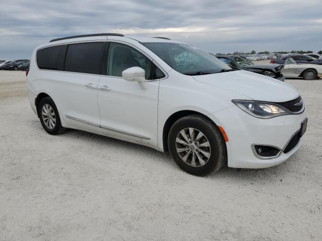2C4RC1BG7HR720010 - 2017 CHRYSLER PACIFICA TOURING L WHITE photo 4