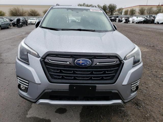 JF2SKARC7NH525332 - 2022 SUBARU FORESTER TOURING ვერცხლისფერი ფოტო 5