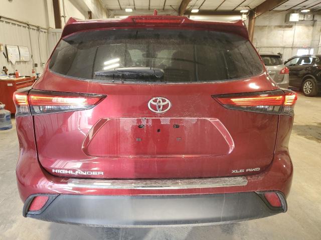 5TDGZRBH7NS171490 - 2022 TOYOTA HIGHLANDER XLE RED photo 6