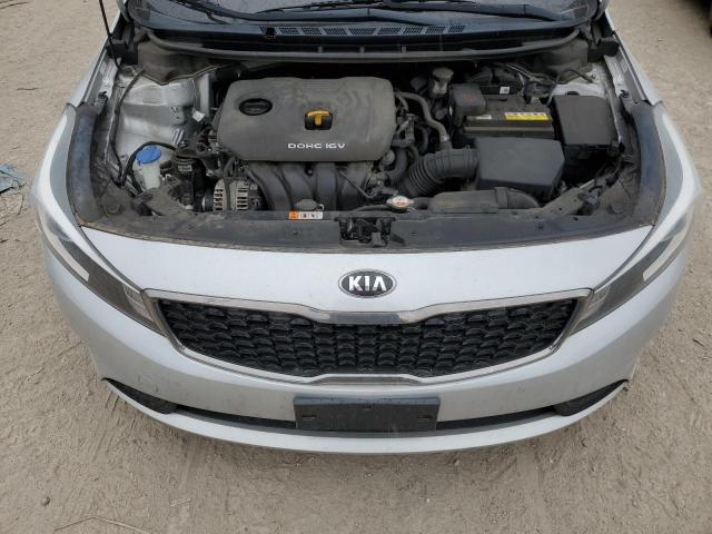 3KPFK4A71HE077017 - 2017 KIA FORTE LX SILVER photo 11