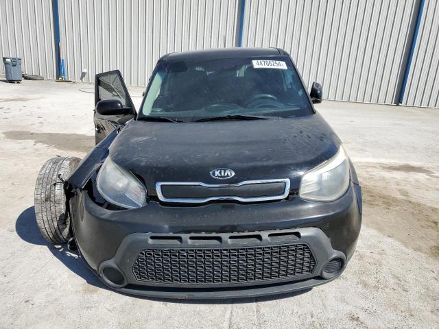 KNDJN2A27G7849092 - 2016 KIA SOUL BLACK photo 5