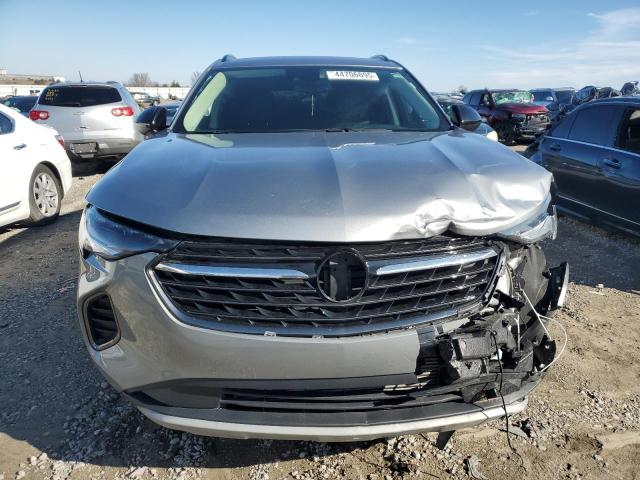 LRBFZNR48PD019867 - 2023 BUICK ENVISION ESSENCE Արծաթագույն լուսանկար 5