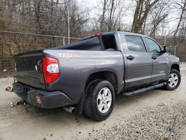 5TFDW5F12JX701712 - 2018 TOYOTA TUNDRA CREWMAX SR5 GRAY photo 3