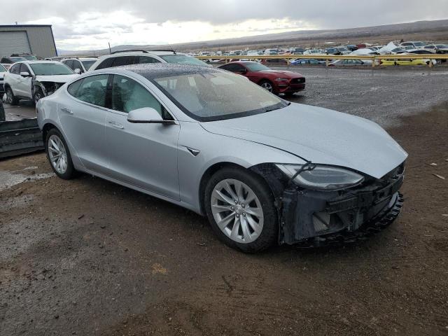 5YJSA1E24HF204657 - 2017 TESLA MODEL S Արծաթագույն լուսանկար 4