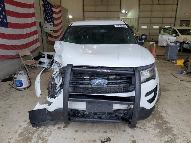 1FM5K8AR2JGC87955 - 2018 FORD EXPLORER POLICE INTERCEPTOR თეთრი ფოტო 5