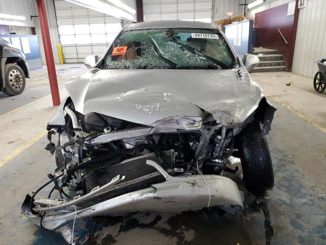 LRBFXASA5HD027067 - 2017 BUICK ENVISION PREFERRED ვერცხლისფერი ფოტო 5