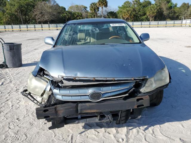 4T1BK36B06U072195 - 2006 TOYOTA AVALON XL BLUE photo 5